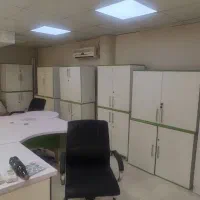 میز اداری و فایل