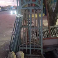 درب و پنجره بفروش میرسد