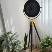 ساعت پایه دار