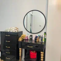 تخت دو نفره به همراه آینه کنسول و فایل ۵ کشو|تخت و سرویس خواب|تهران, سوهانک|دیوار