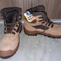 کفش ایمنی ساتر مدل ولکان نبوک طلایی