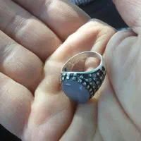 انگشتری نقره با نگین یاسی یمنی کاردست وشناسه دار