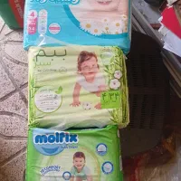 پوشک وشوینده وقفسه