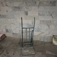 چرخ نوشابه ای، گاری دو چرخ