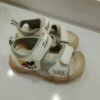 تعدادی کفش و صندل و کالج مجلسی بچگانه|کفش و لباس بچه|هشتگرد, فاز ۱ مهستان|دیوار