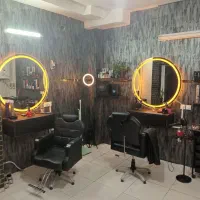 آرایشگر ماهر نیازمندیم