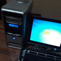 سیستم کامپیوتر رومیزی (الجی LCD/کیس/کیبورد)|رایانه رومیزی|رشت, امین الضرب|دیوار