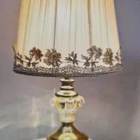 اباژور رومیزی با پایه طلایی