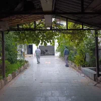 ۳۶۰ متر زمین و ۲۰۰ متر کلنگی / د.هخد‌.ا