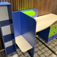 ست میز تحریر و کتابخانه کودک و نوجوان در حد نو|میز تحریر و کامپیوتر|رشت, گلسار|دیوار