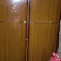 کمد‌دو‌درب‌کارکرده