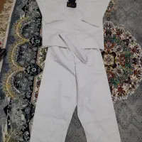 لباس تکواندو سالم و تمیز