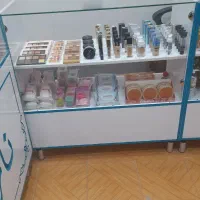 ویترین مغازه برا فروش