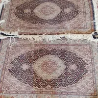 یک جفت فرش دستباف با زحمت دست ارزا ماهی