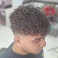 آموزش و خدمات آرایشگاه مردانه (فر شش ماهه تخصصی)
