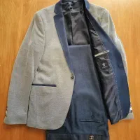 یک دست کت و شلوار مردانه و دو عدد کت تک مردانه