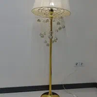آباژور کنار سالنی