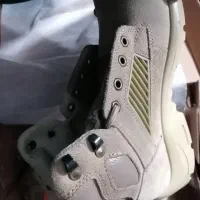 پوتین|کیف، کفش، کمربند|چالوس, |دیوار