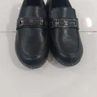 کفش بچگانه|کفش و لباس بچه|نیشابور, خط کاشمر|دیوار