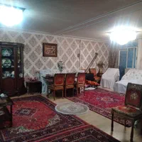 همایون ۱۳۵۰) ۱۳۲متر آپارتمان با۷۰مترحیاط درکوی سعدی