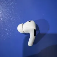 نیاز به گوشی ایرپاد پرو ۲ سمت راست