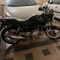 پولسار ۸۴ دو شمع