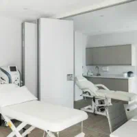 منشی مطب و کلینیک