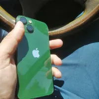 اپل iPhone 13 با حافظهٔ ۱۲۸ گیگابایت. سبز  درعکس