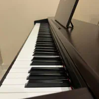 پیانو یاماها|پیانو، کیبورد، آکاردئون|زنجان, |دیوار