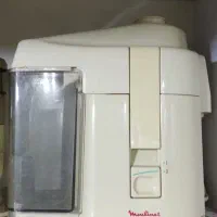 آبمیوه گیری و مخلوط کن