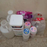 چند تا وسایل فروشی هست