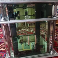 میز تلویزیون اینه ایی بسیار تمیز