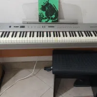 پیانو moco m500