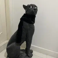 مجسمه یوز پلنگ مشکی