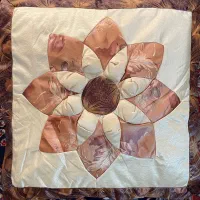 سرویس رو تختی ساتن ۵ تکه طرح برجسته کاملا نو|سرویس روتختی|شیراز, معالی‌آباد|دیوار