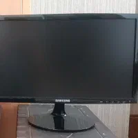 مانیتور سامسونگ|رایانه رومیزی|شیراز, زرهی|دیوار