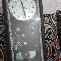 ساعت سالم و دو عدد پشتی سالم