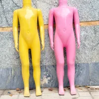 مانکن بچگانه