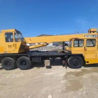 خدمات جرثقیل. لودر کمپرسور ژنراتور