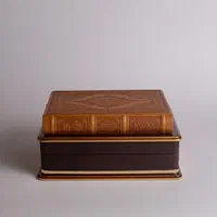 قرآن نفیس با قاب اعلا (کد۴۱)عطری.وزیری.  فخررازی|کتاب و مجله مذهبی|تهران, بهارستان|دیوار