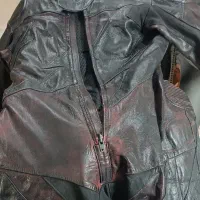 لباس موتورسواری|لباس|اصفهان, سرچشمه|دیوار