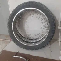 2عدد تایر و ۲ عدد منچ و حندل