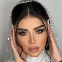 میکاپ و شینیون  و رنگ مو 50 درصد تخفیف