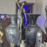 جفت مجسمه زن، داستانی از زیبایی و نور|مجسمه، تندیس، ماکت|شهریار, شهریار|دیوار