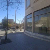 مغازه دهنه دار پهن حاشیه چهارراه