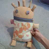 عروسک غمخوار