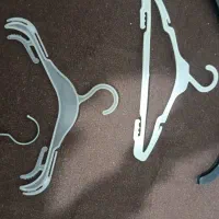 چوب لباسی فلزی طلای رگالی پلاستیکی|بندرخت و رخت‌آویز|شهریار, شهریار|دیوار