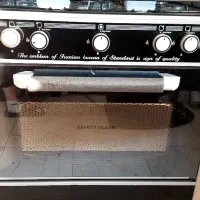 اجاق گاز نو، بدون استفاده  بسیار تمیز