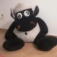 عروسک بزرگ گوسفند.