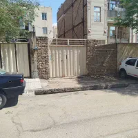 زمین-چهار-دیواری-به-قیمت-بسیار-مناسب